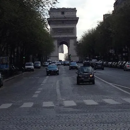 Elysées Flaubert Parigi